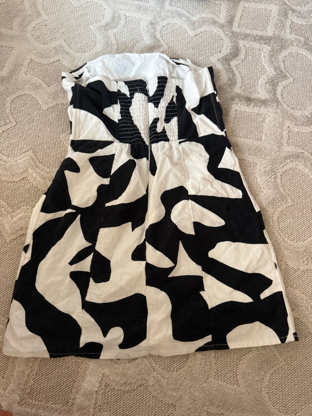 Abercrombie & Fitch Black and White Abstract Strapless Dress